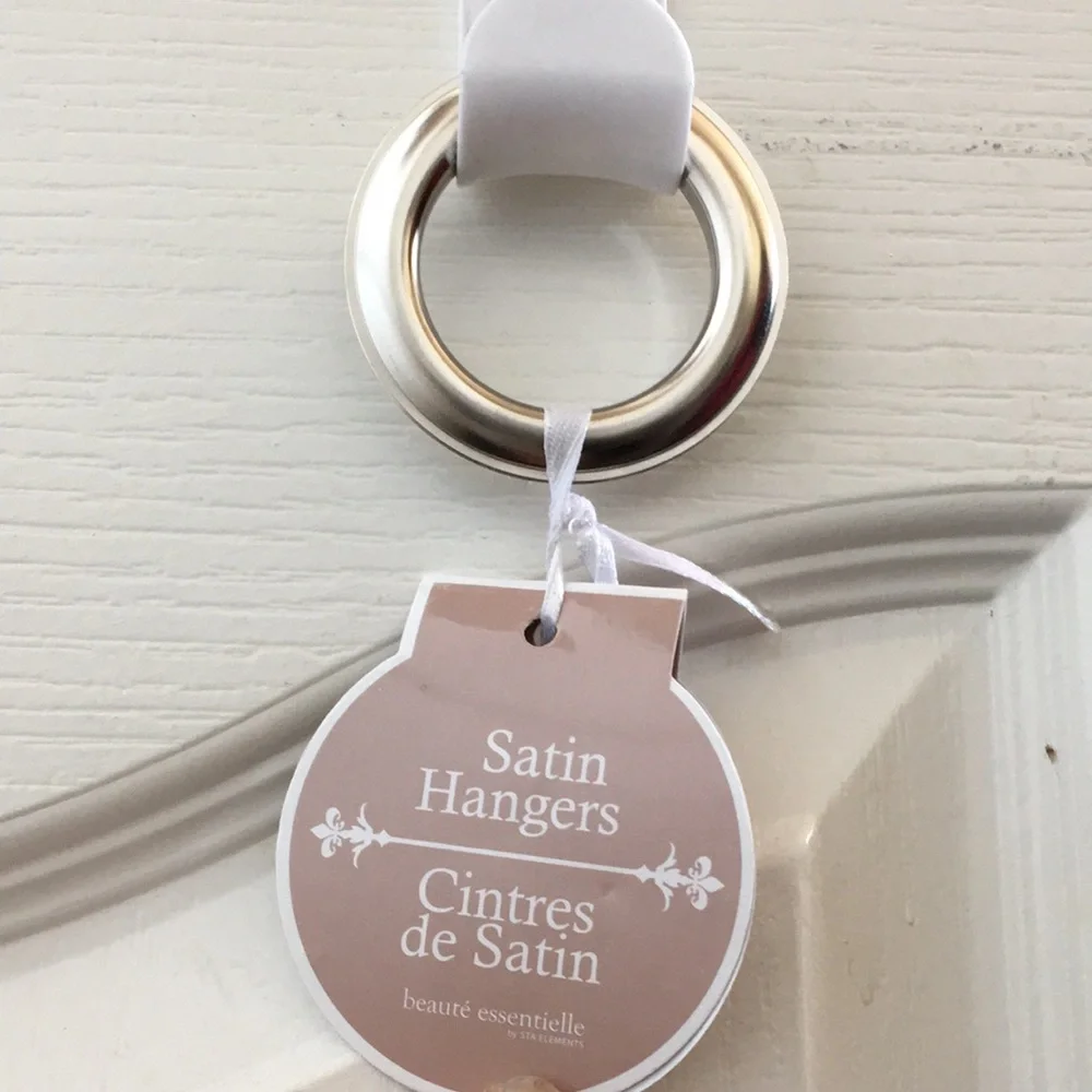 NIP beauté essentielle (by STA Elements) Padded Satin Hangers 5-pack